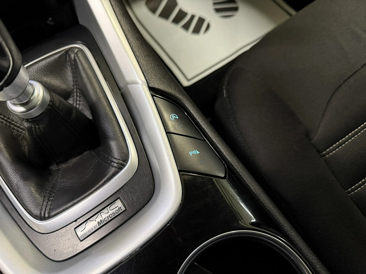 Ford Mondeo - Zdjęcie 21