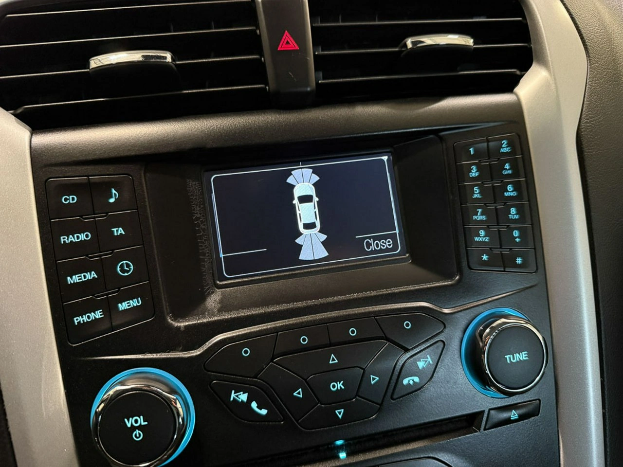 Ford Mondeo - Zdjęcie 24