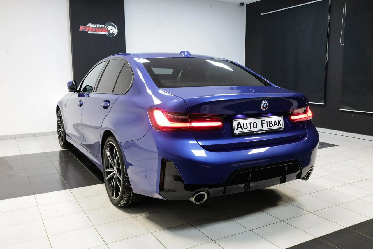 BMW 330 - Zdjęcie 11