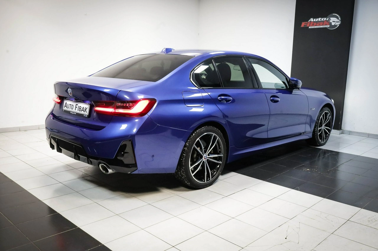 BMW 330 - Zdjęcie 14