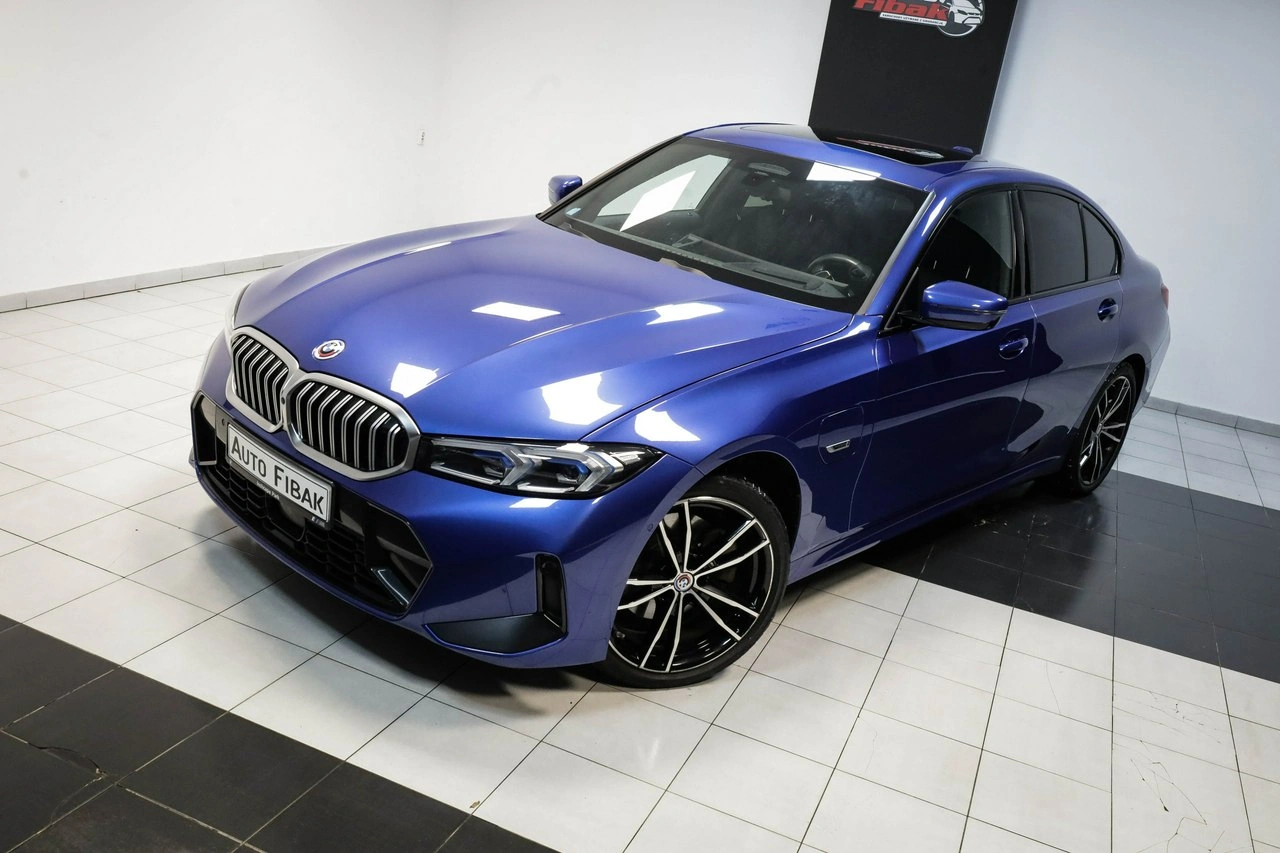 BMW 330 - Zdjęcie 8