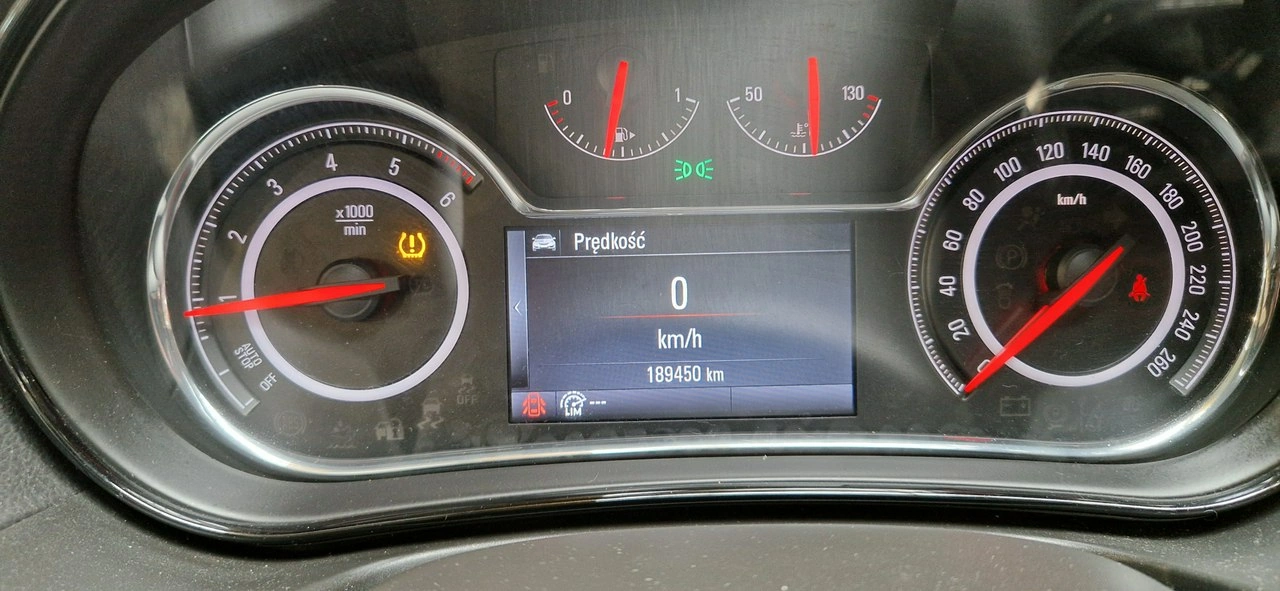 Opel Insignia - Zdjęcie 9