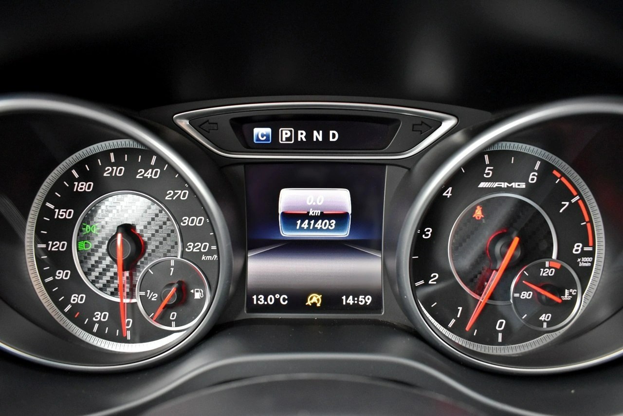 Mercedes CLA 45 AMG - Zdjęcie 16