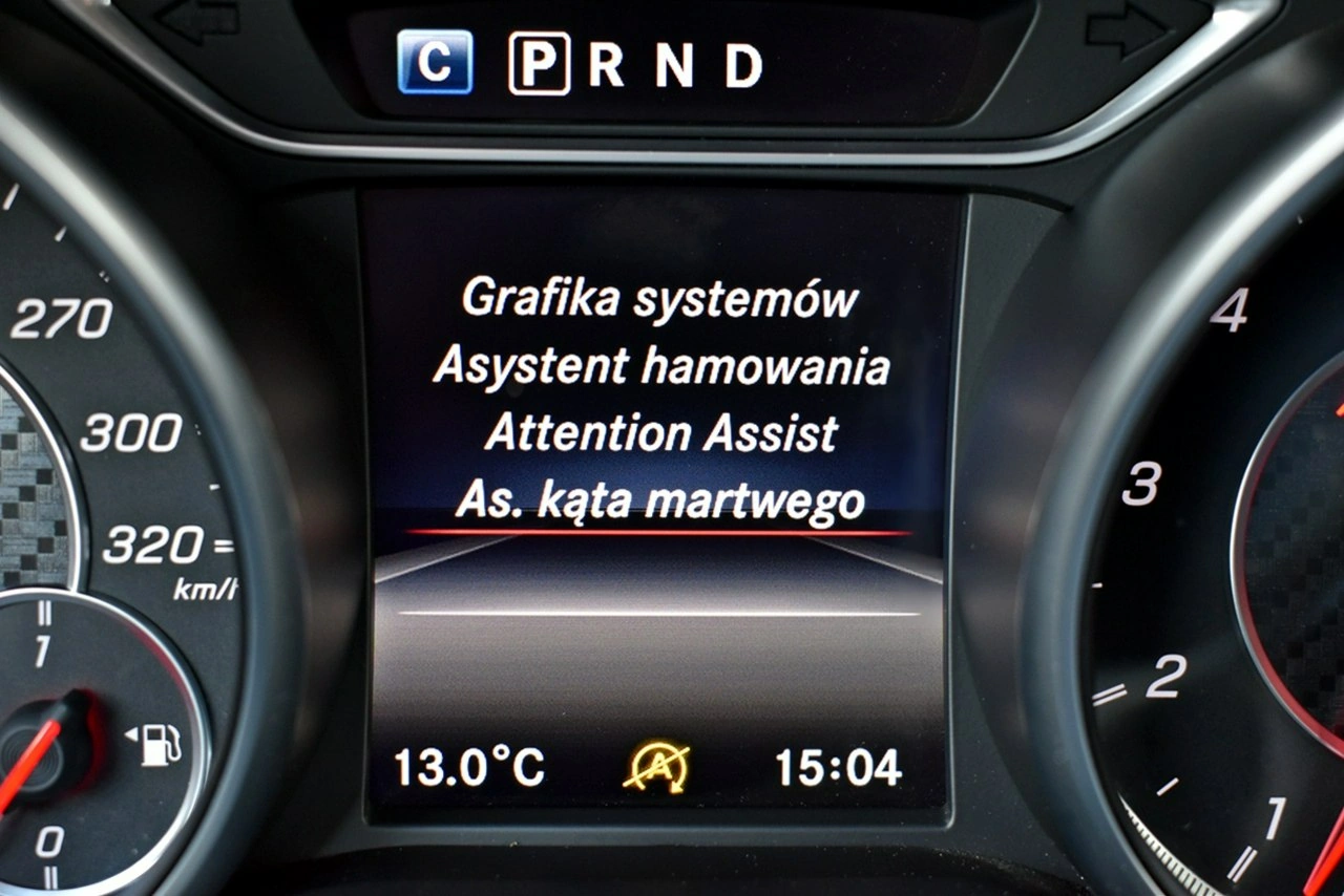 Mercedes CLA 45 AMG - Zdjęcie 17