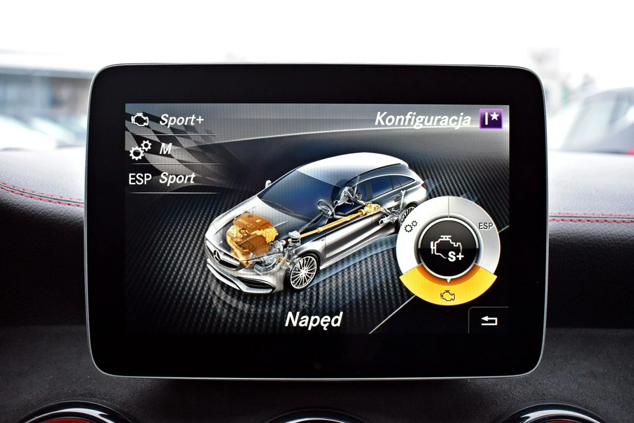 Mercedes CLA 45 AMG - Zdjęcie 27