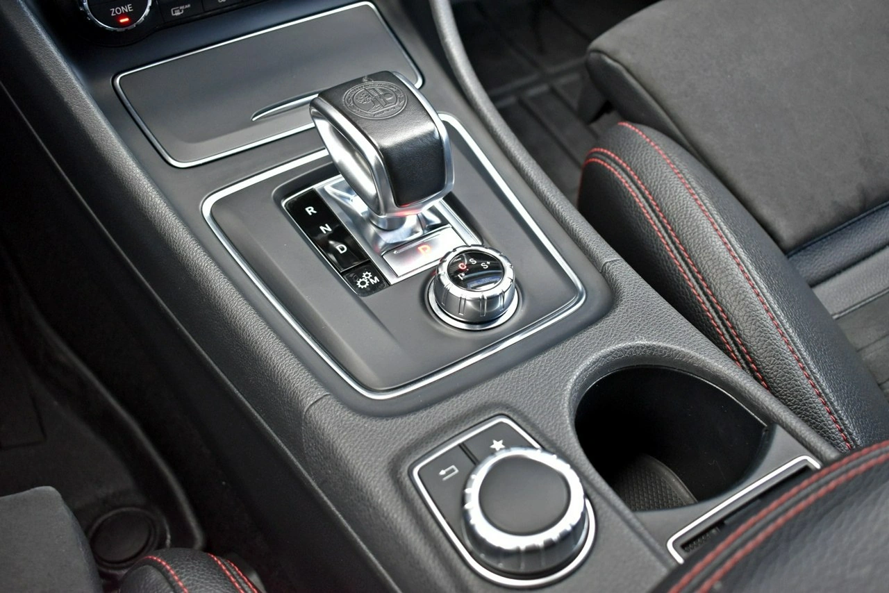 Mercedes CLA 45 AMG - Zdjęcie 28