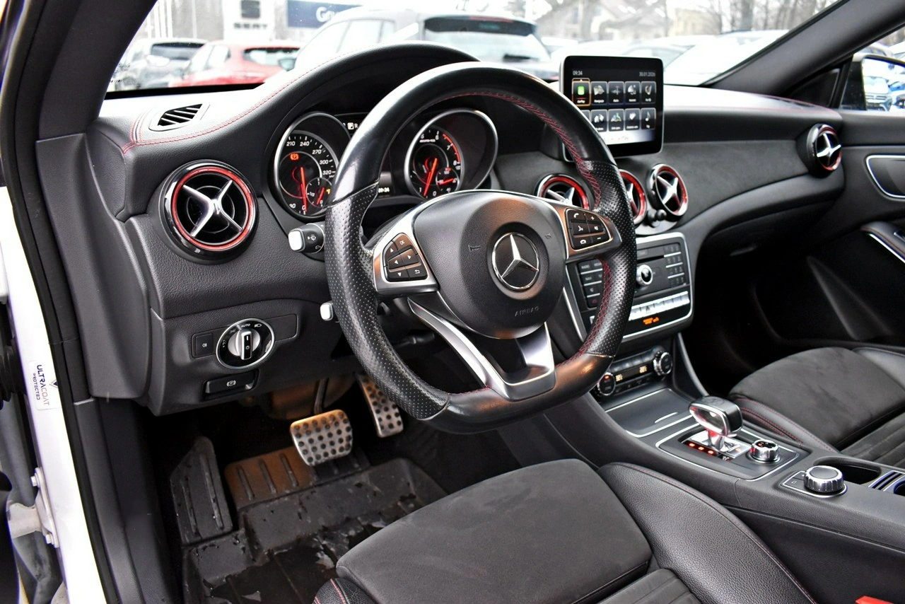 Mercedes CLA 45 AMG - Zdjęcie 8