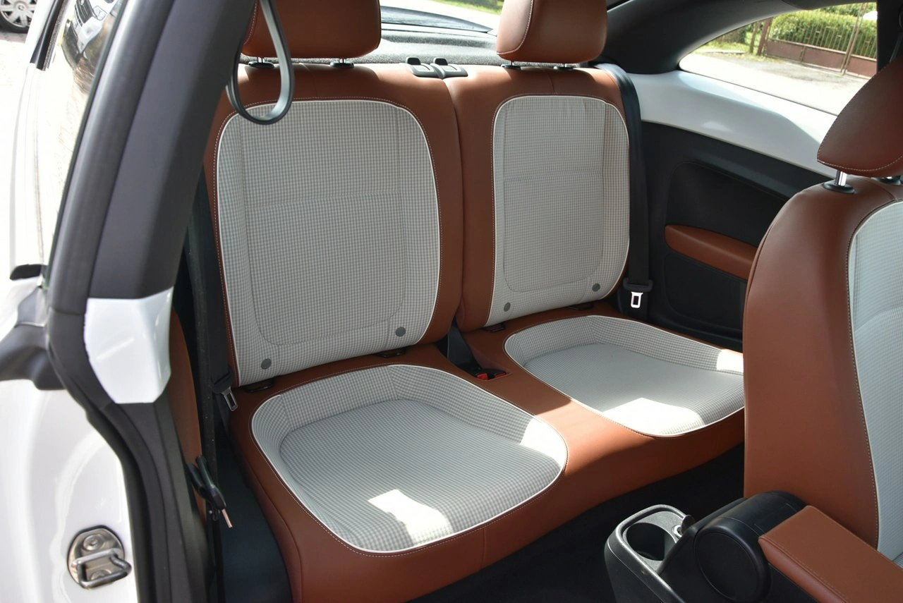 Volkswagen New Beetle - Zdjęcie 10