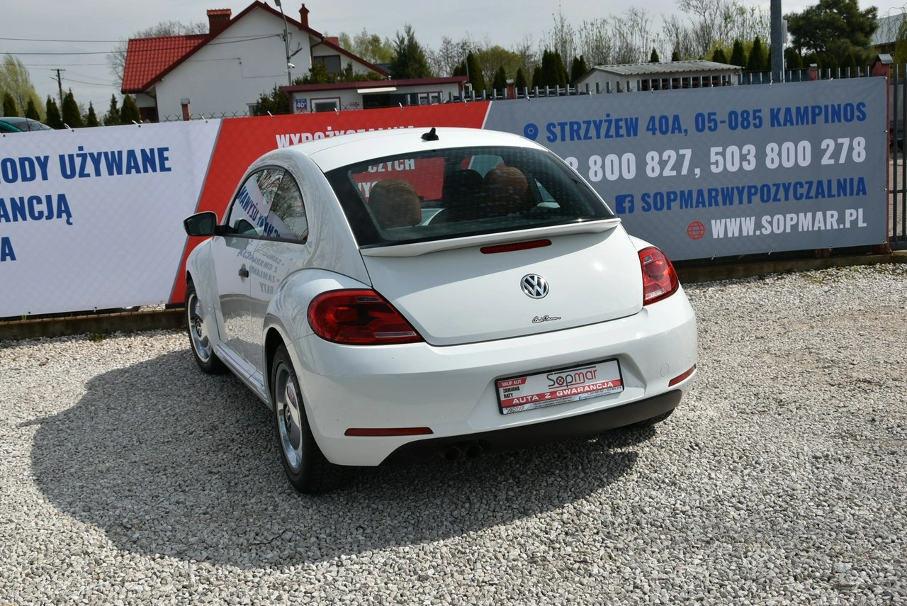 Volkswagen New Beetle - Zdjęcie 16