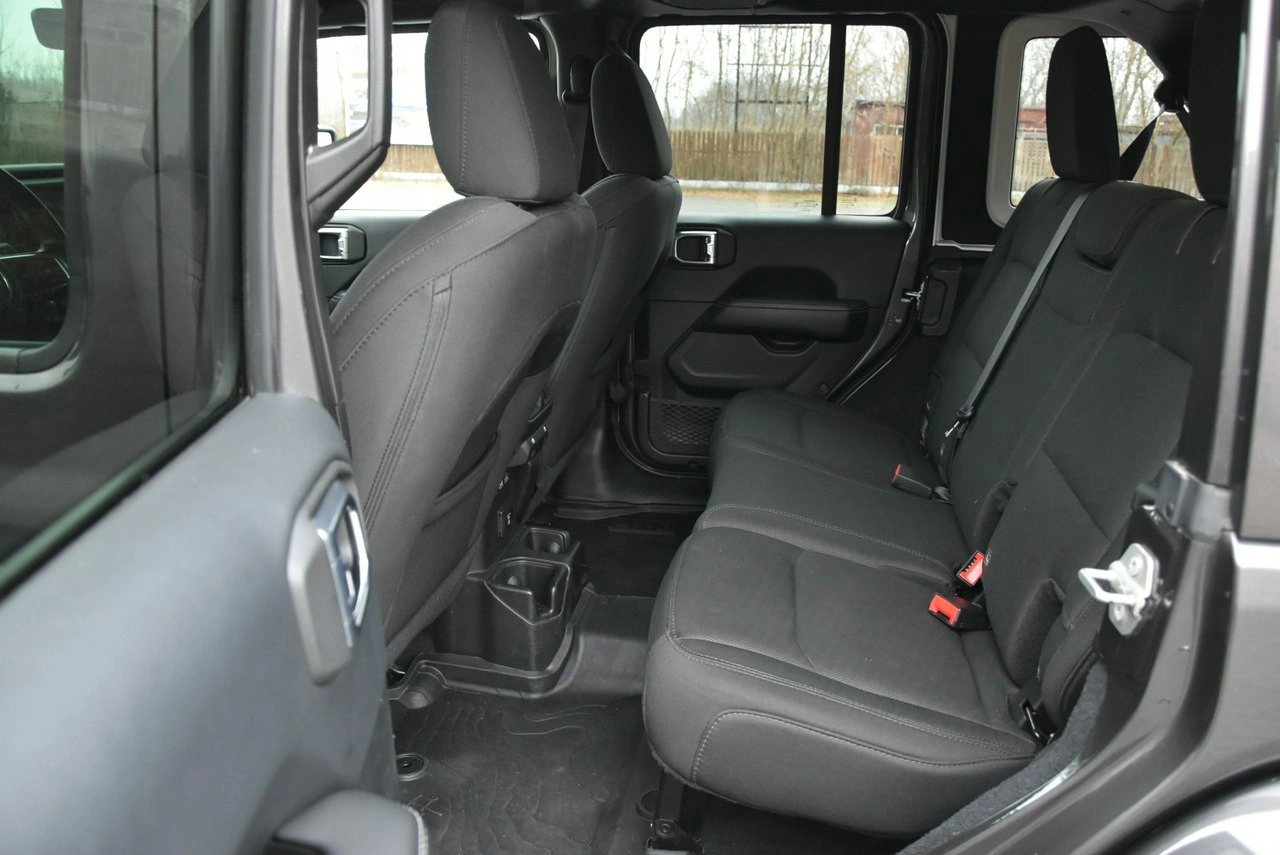 Jeep Wrangler - Zdjęcie 13