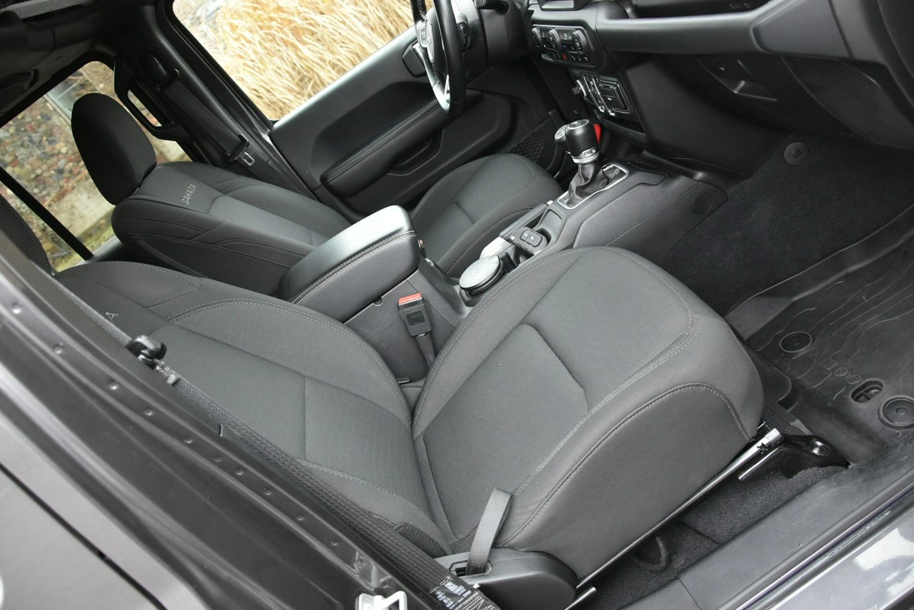 Jeep Wrangler - Zdjęcie 16