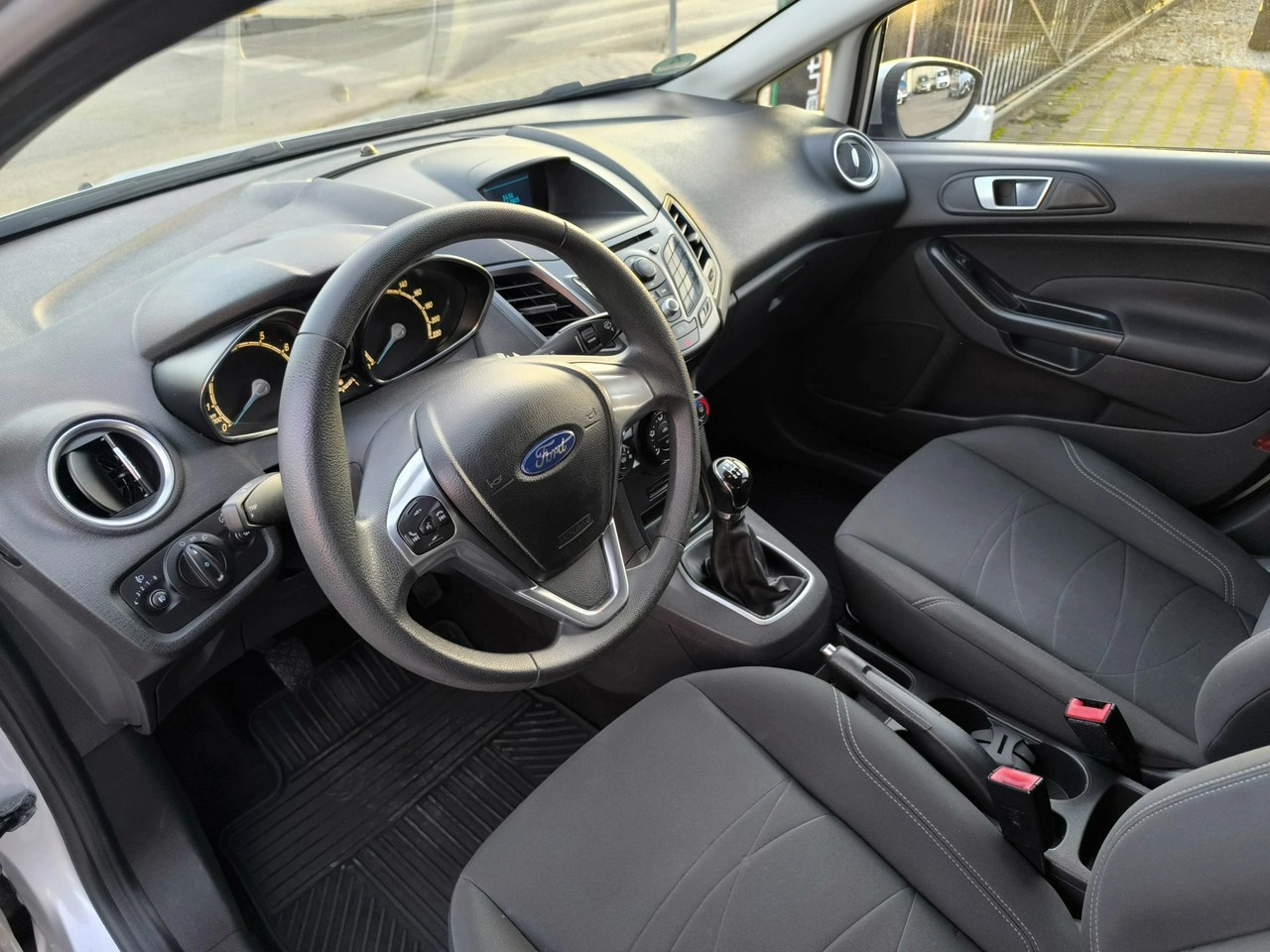 Ford Fiesta - Zdjęcie 14