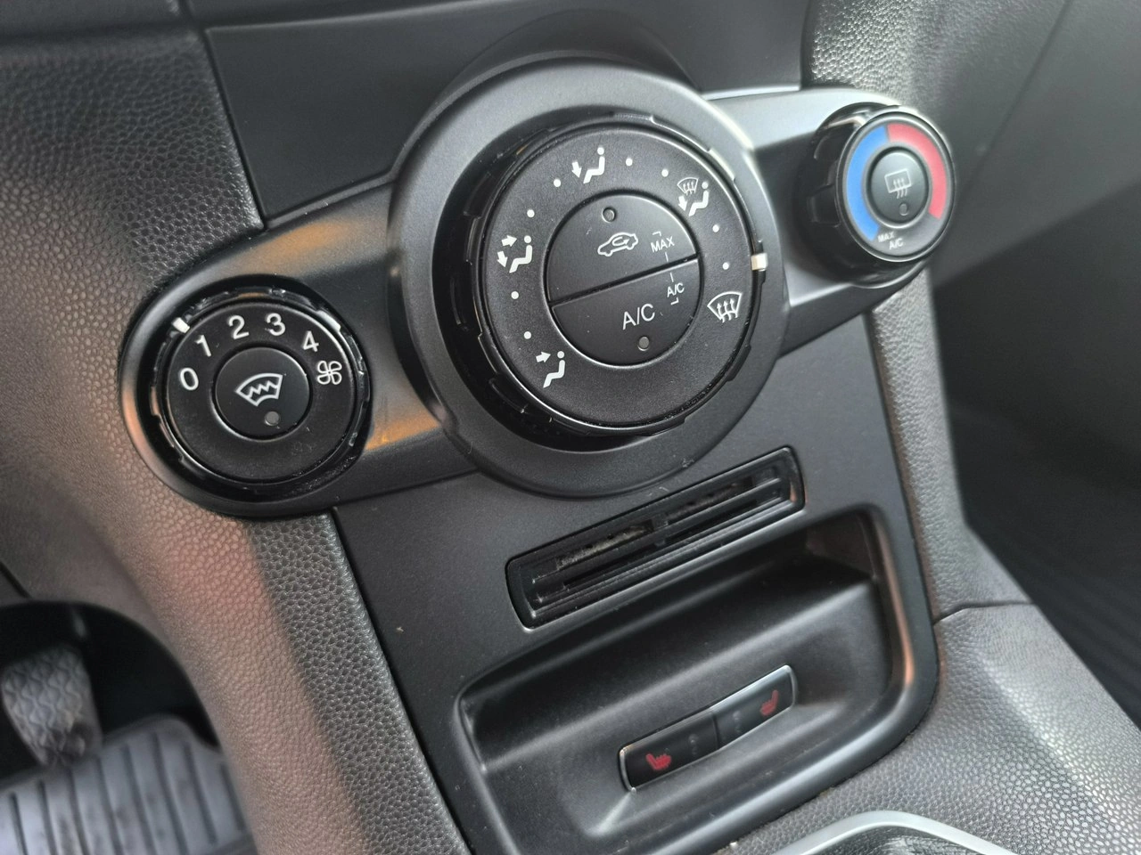 Ford Fiesta - Zdjęcie 15