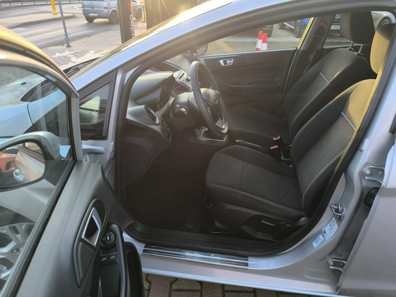 Ford Fiesta - Zdjęcie 17