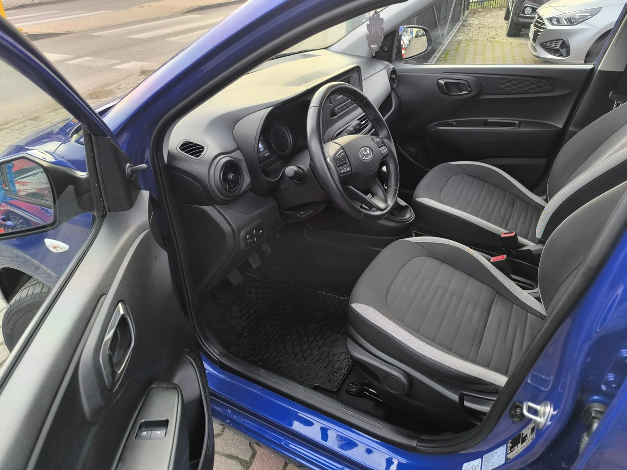 Hyundai i10 - Zdjęcie 11
