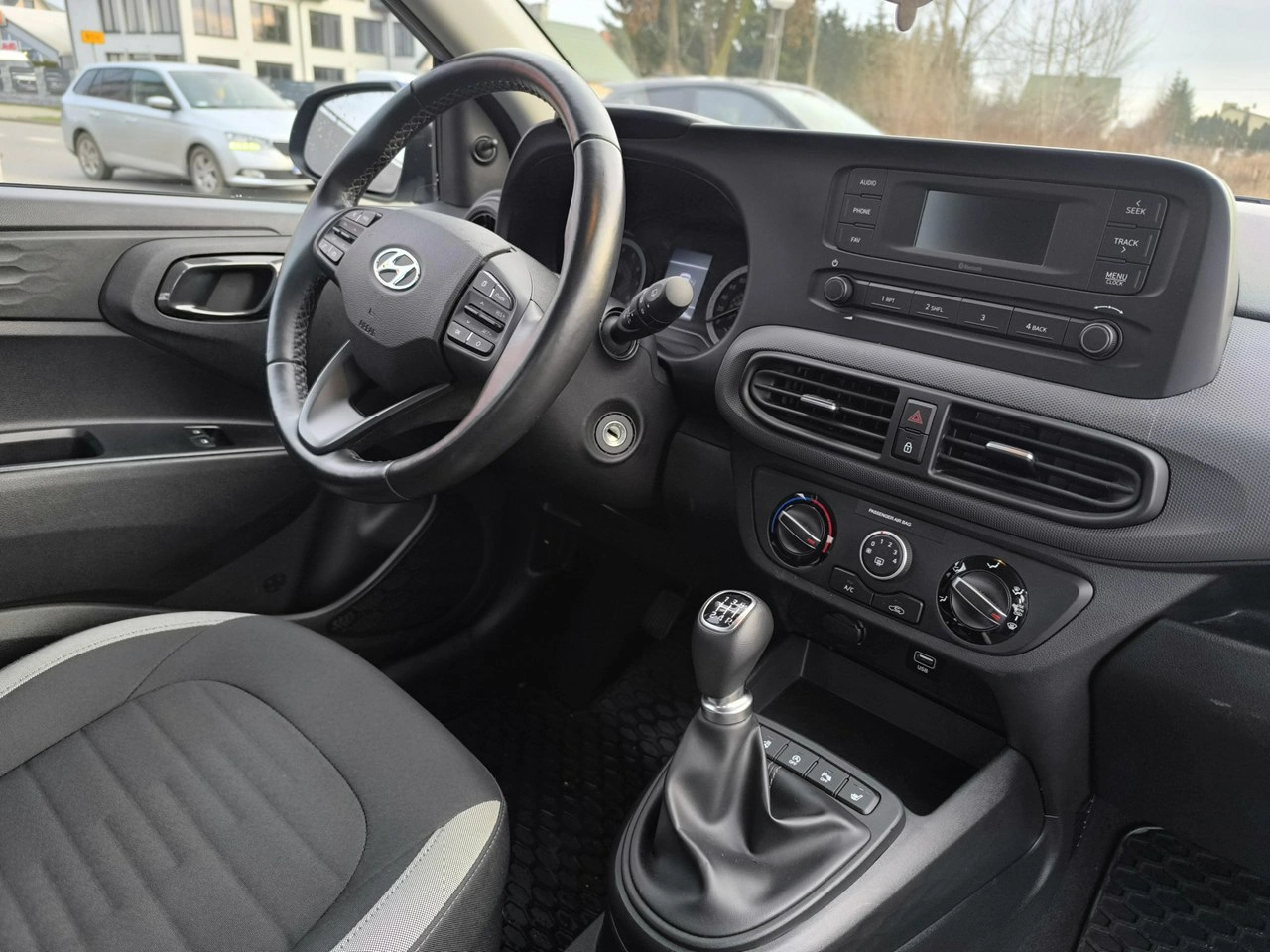 Hyundai i10 - Zdjęcie 21