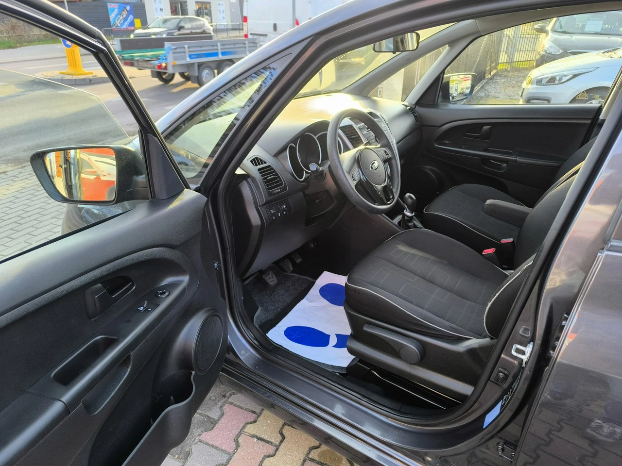 Kia Venga - Zdjęcie 11