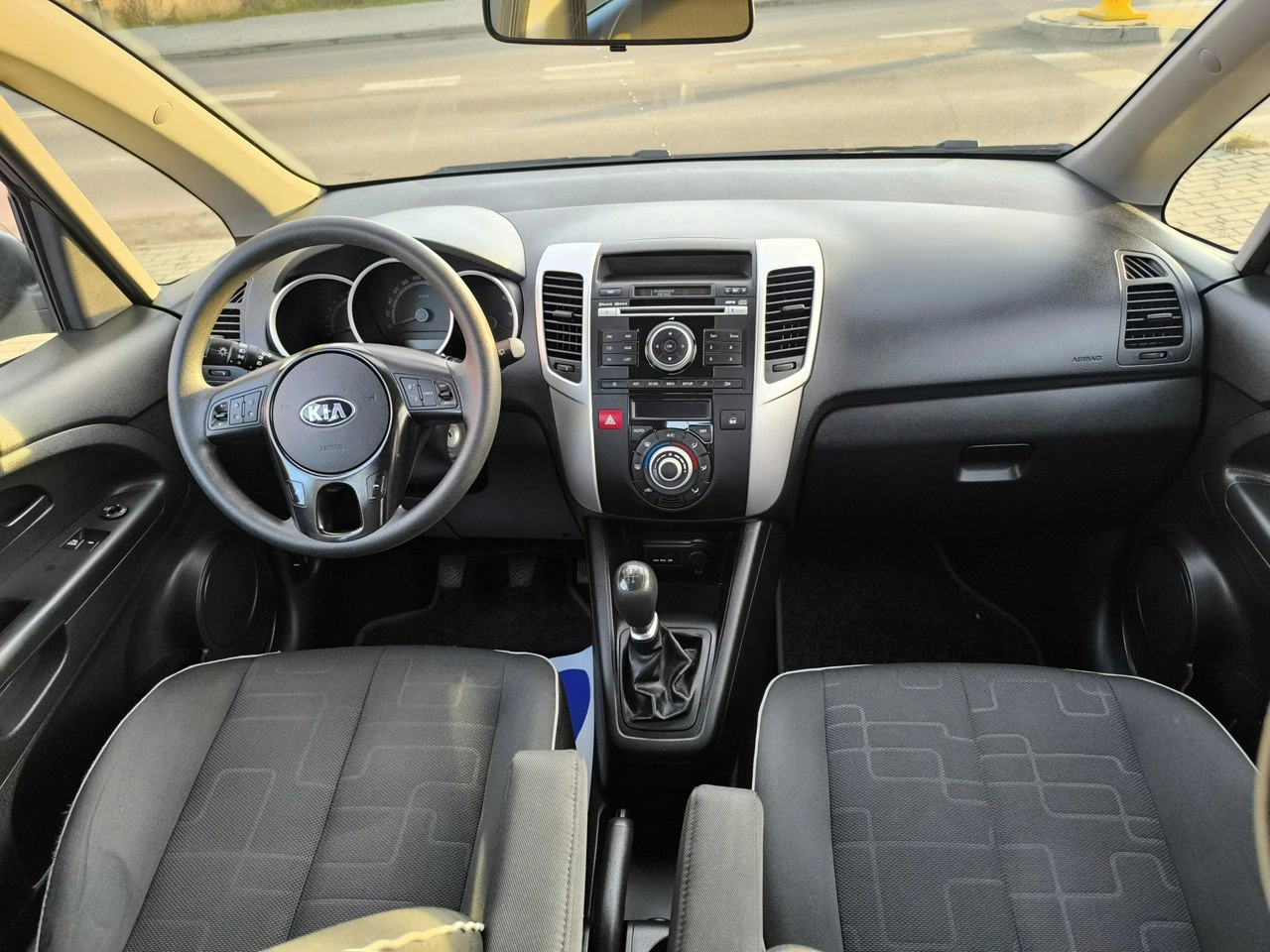 Kia Venga - Zdjęcie 16