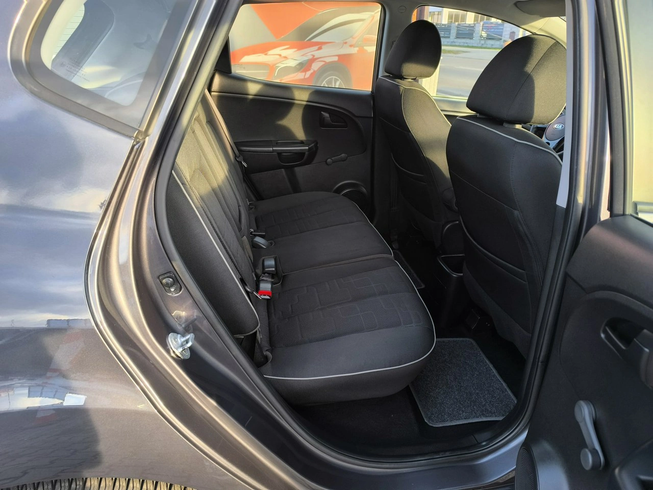 Kia Venga - Zdjęcie 21