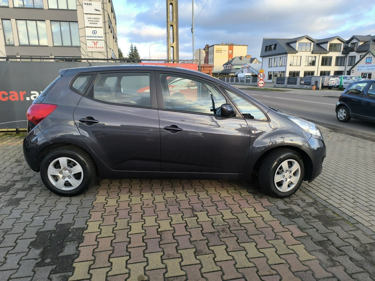 Kia Venga - Zdjęcie 2