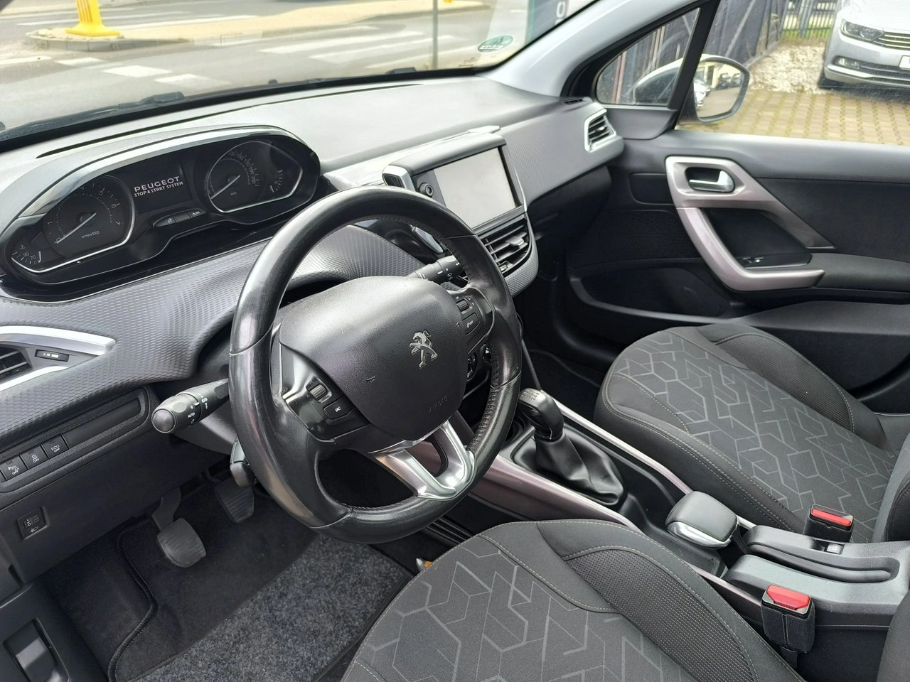 Peugeot 2008 - Zdjęcie 13