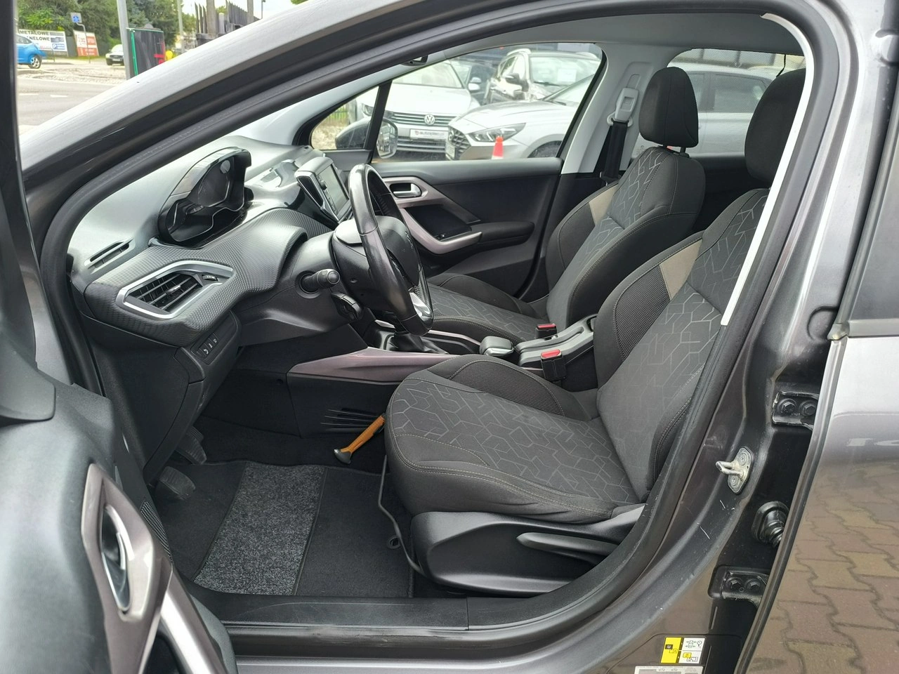 Peugeot 2008 - Zdjęcie 17