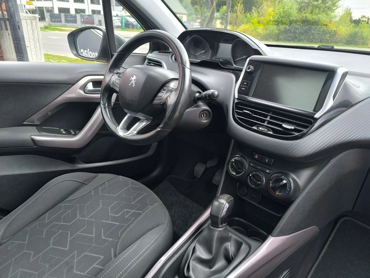 Peugeot 2008 - Zdjęcie 23