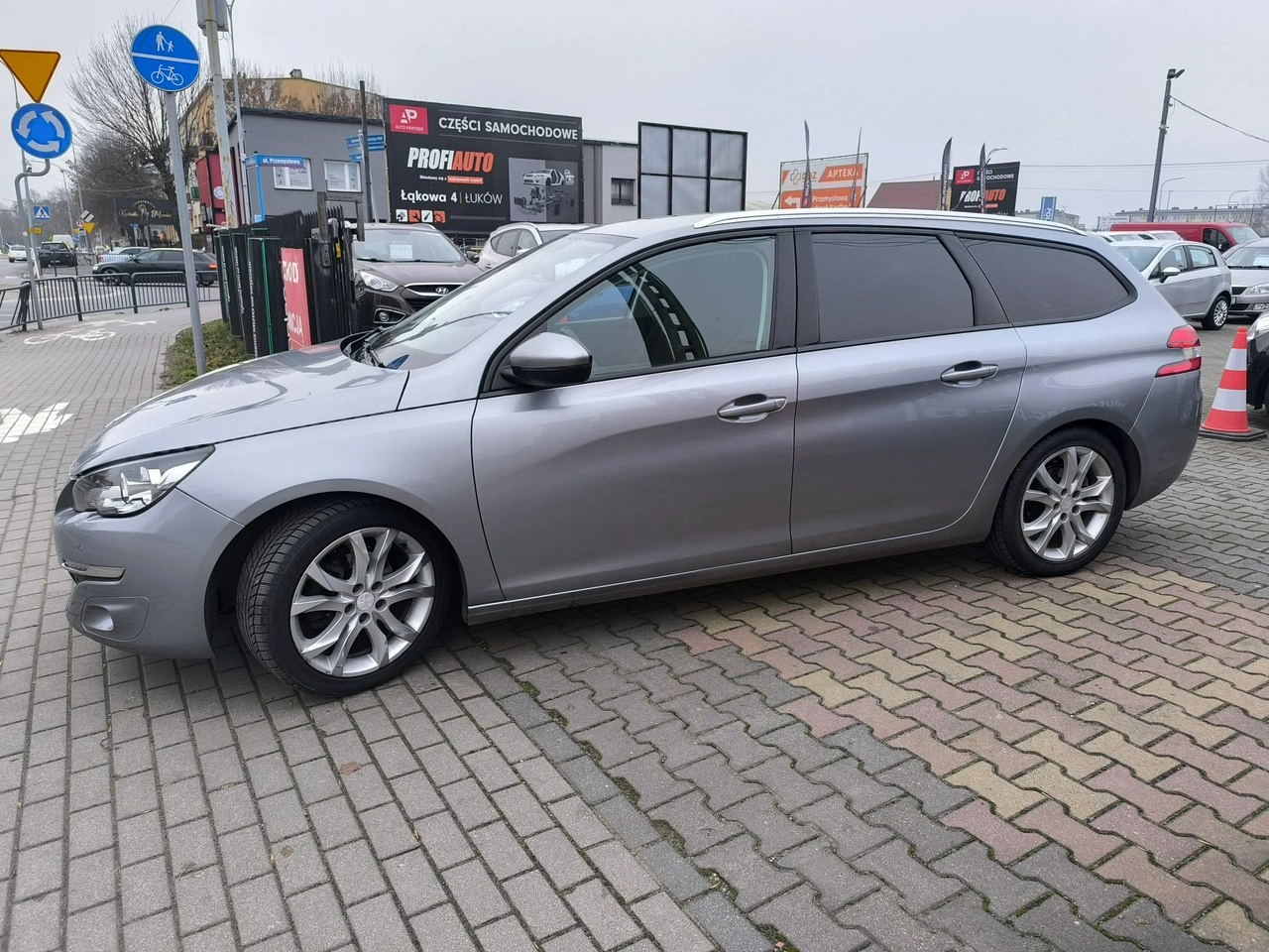 Peugeot 308 - Zdjęcie 8