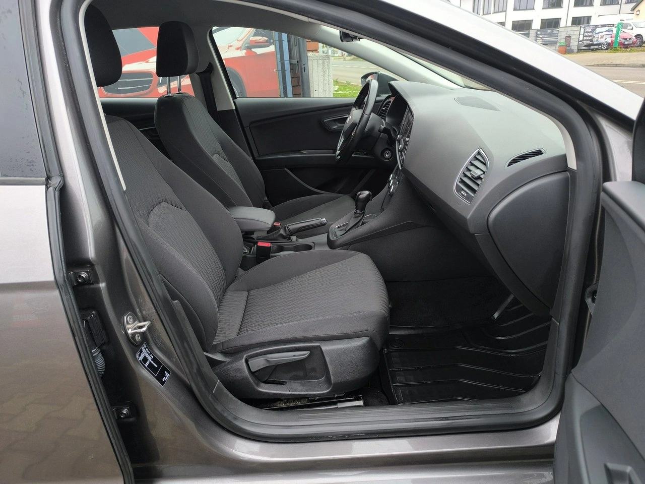 Seat Leon - Zdjęcie 18