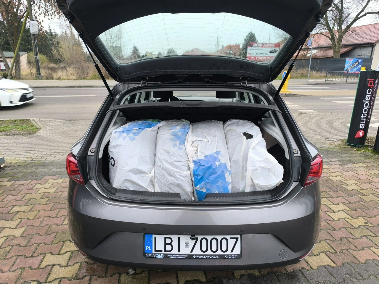 Seat Leon - Zdjęcie 20