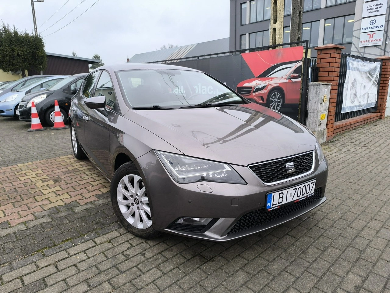 Seat Leon - Zdjęcie 21