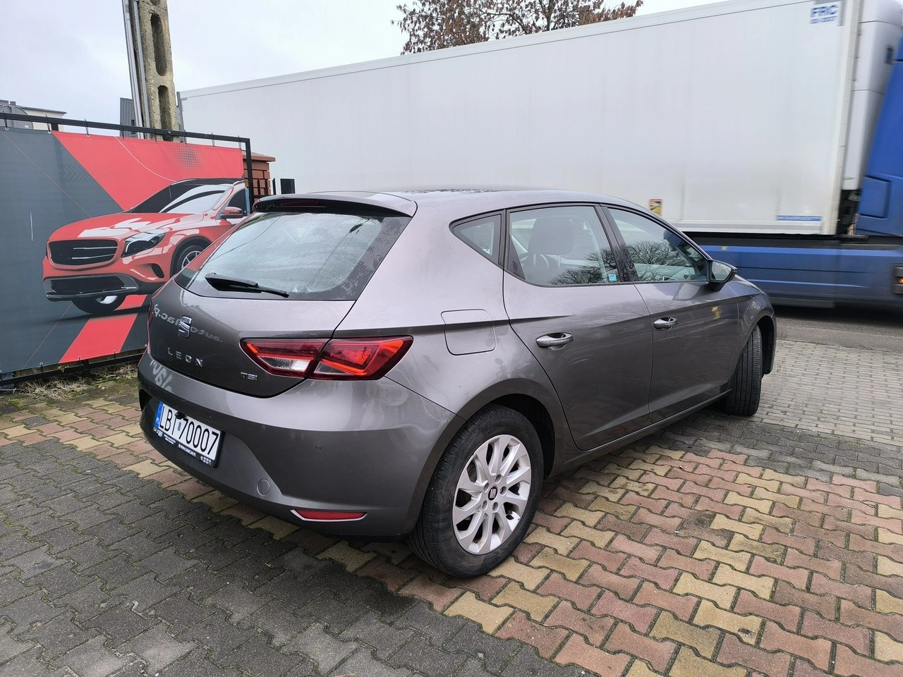 Seat Leon - Zdjęcie 23