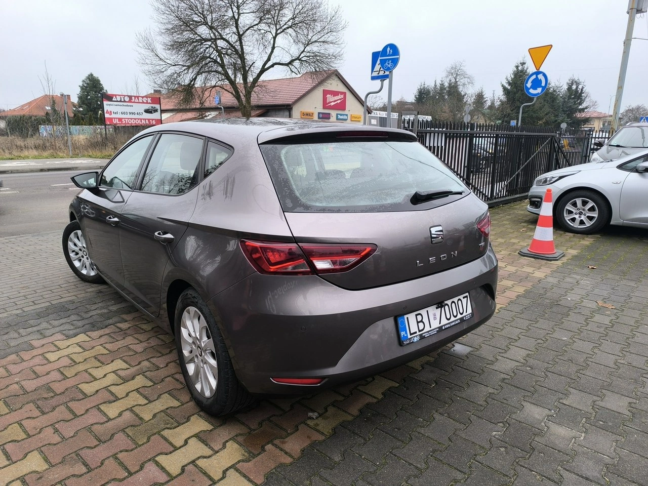 Seat Leon - Zdjęcie 24