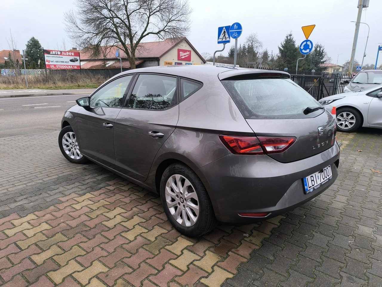 Seat Leon - Zdjęcie 4
