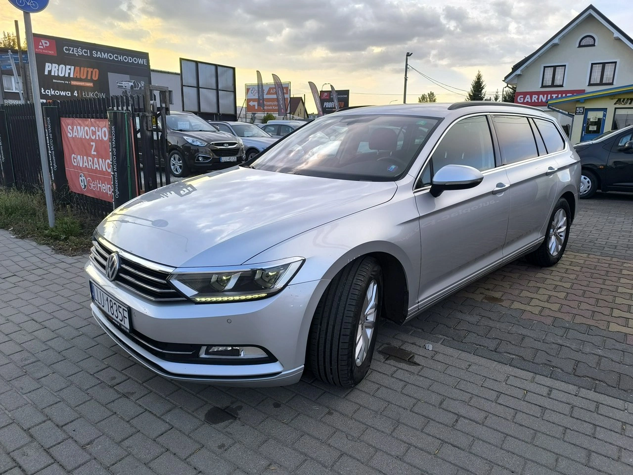 Volkswagen Passat - Zdjęcie 10