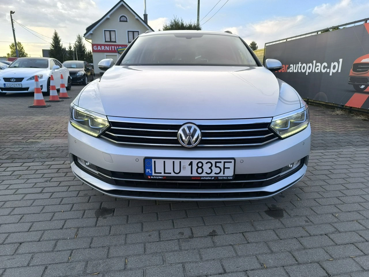 Volkswagen Passat - Zdjęcie 12