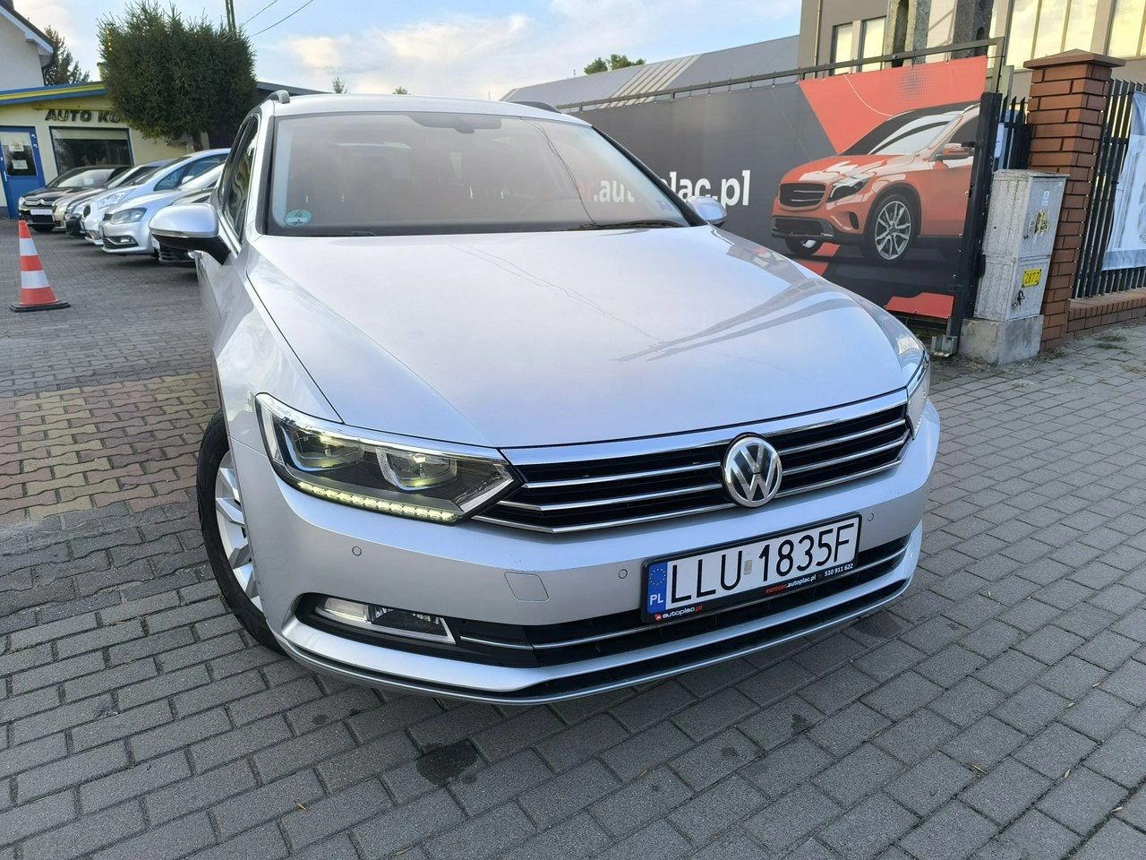 Volkswagen Passat - Zdjęcie 13