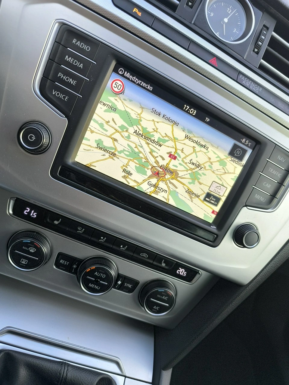 Volkswagen Passat - Zdjęcie 21