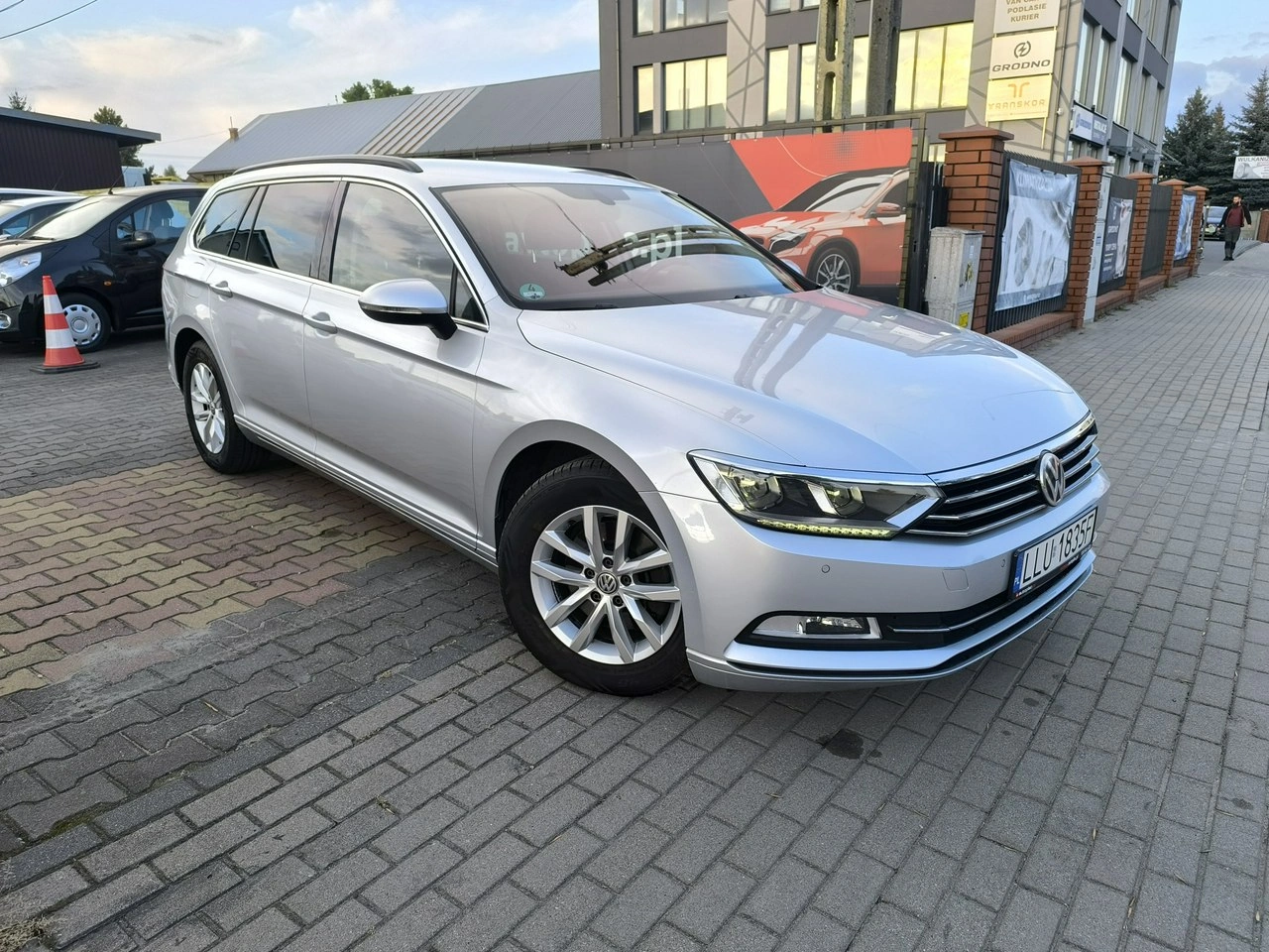 Volkswagen Passat - Zdjęcie 1
