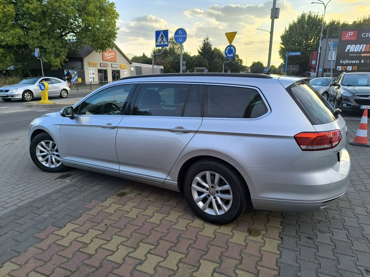 Volkswagen Passat - Zdjęcie 8