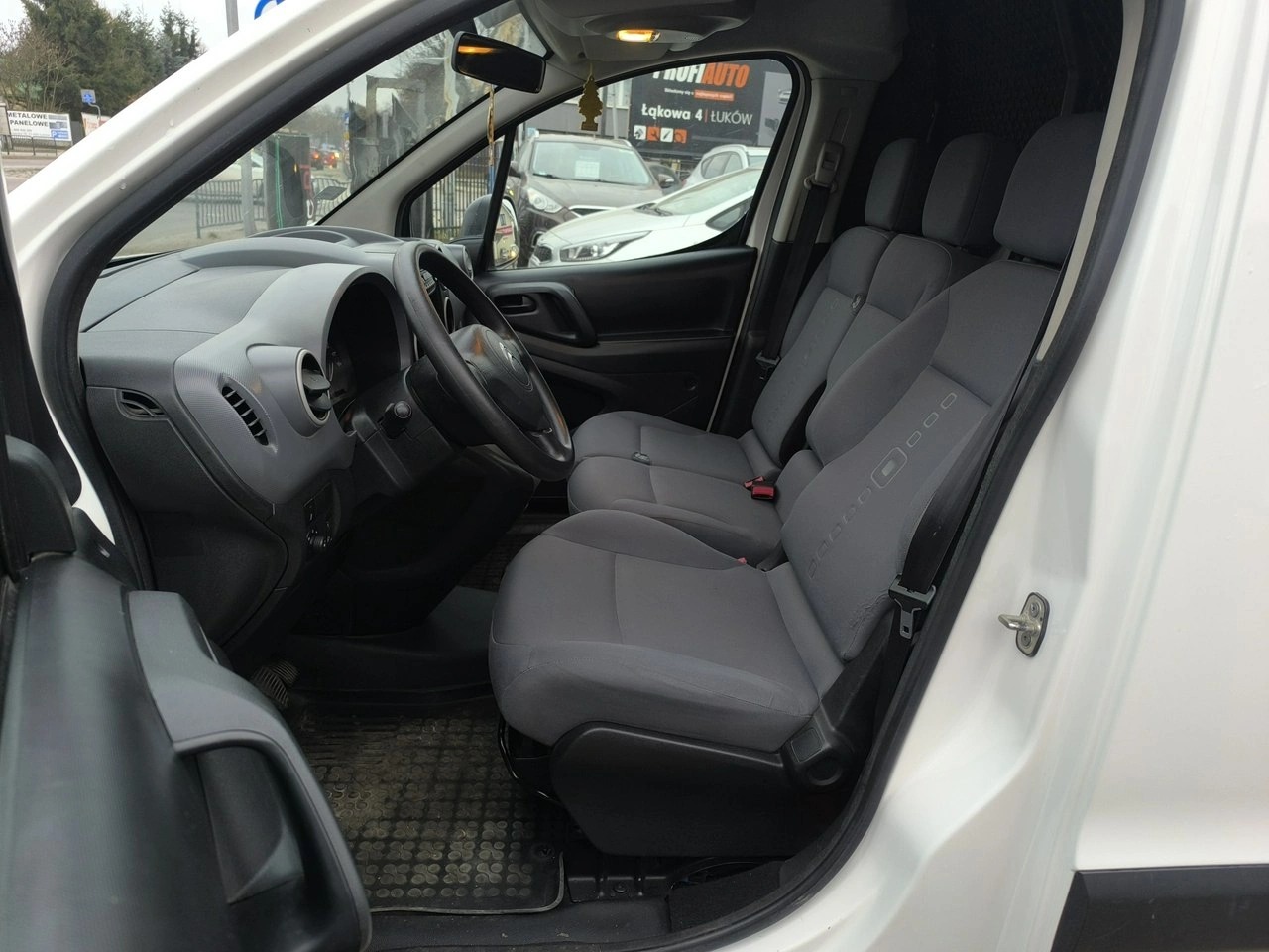 Citroën Berlingo - Zdjęcie 14