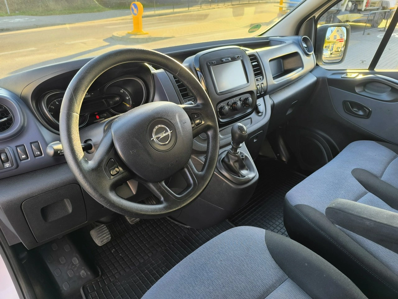 Opel Vivaro - Zdjęcie 15