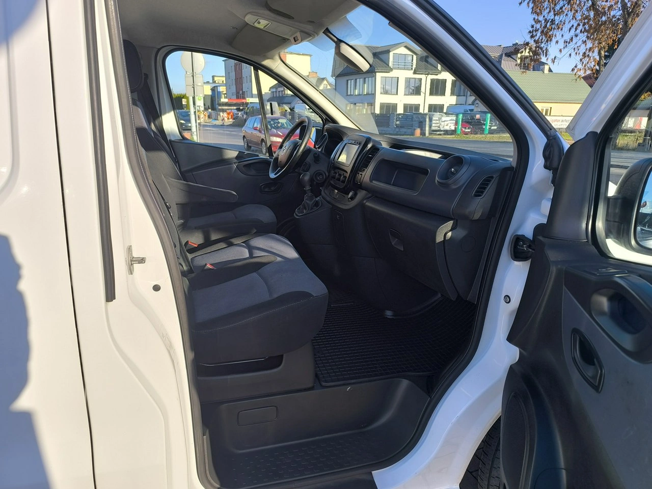 Opel Vivaro - Zdjęcie 16