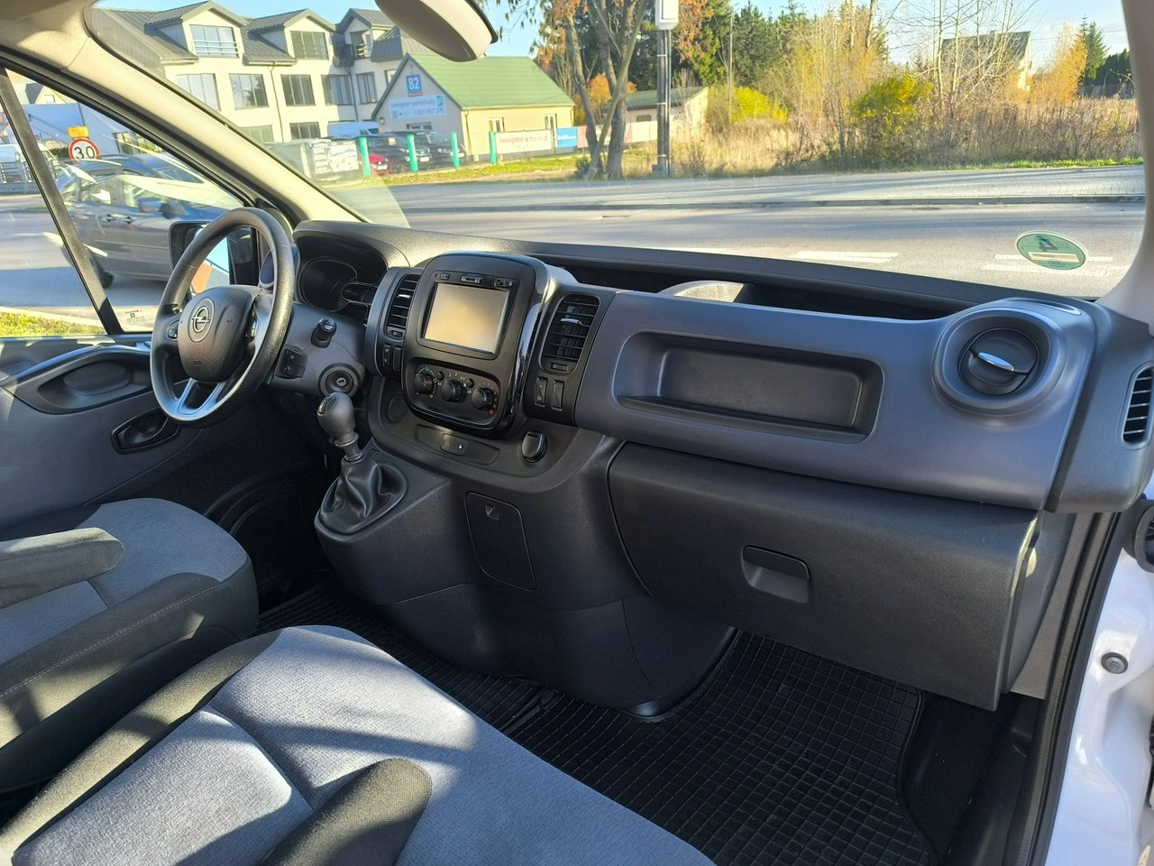 Opel Vivaro - Zdjęcie 17