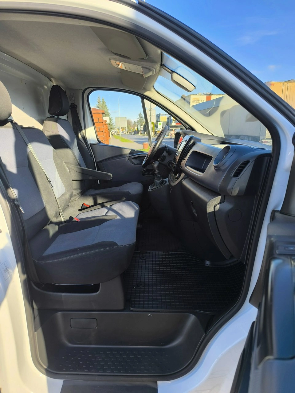 Opel Vivaro - Zdjęcie 19