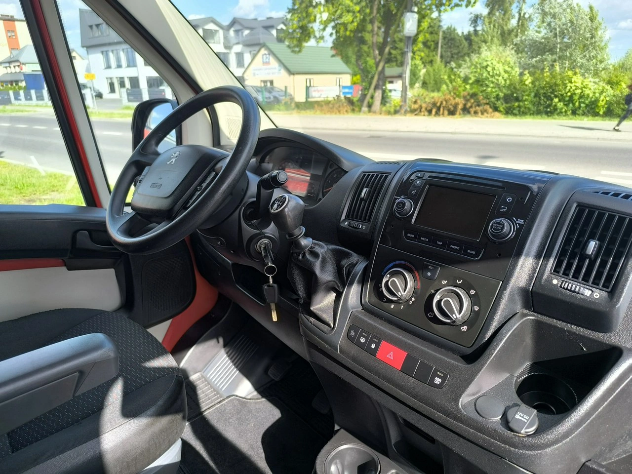 Peugeot Boxer - Zdjęcie 16