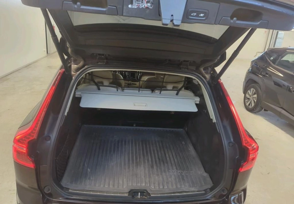 Volvo XC 60 - Zdjęcie 11