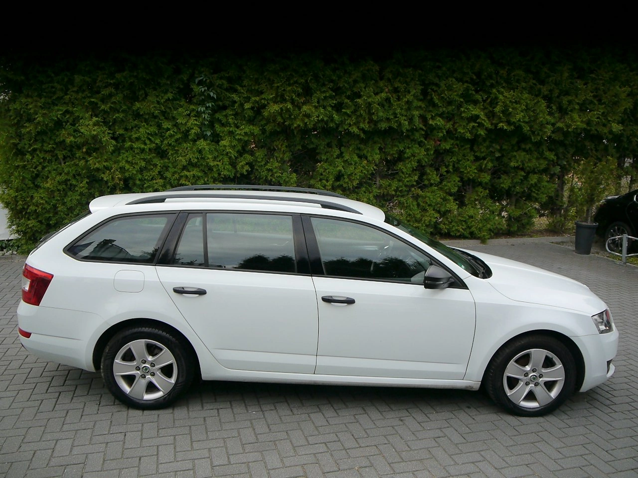 Skoda Octavia - Zdjęcie 10