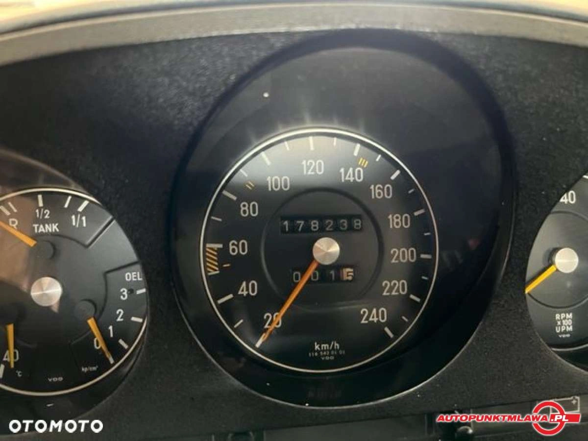 Mercedes-Benz SLC - Zdjęcie 18