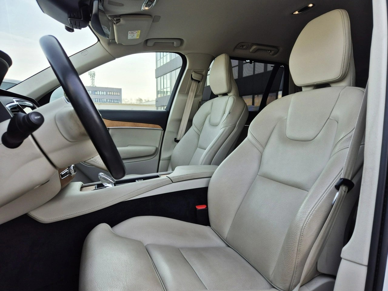 Volvo XC 90 - Zdjęcie 10